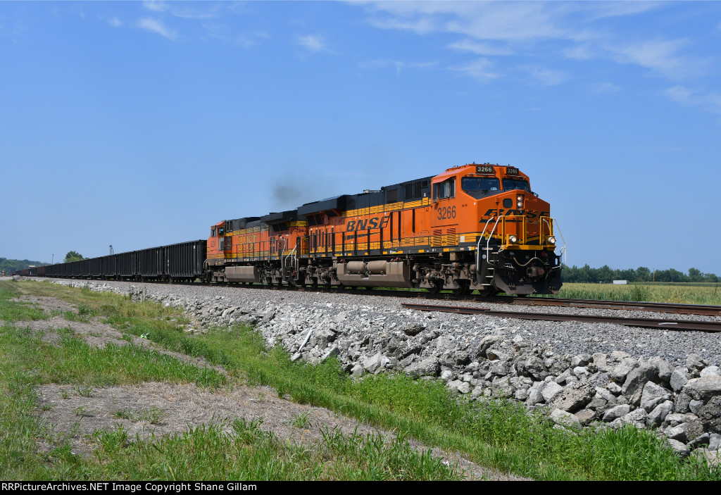 BNSF 3266